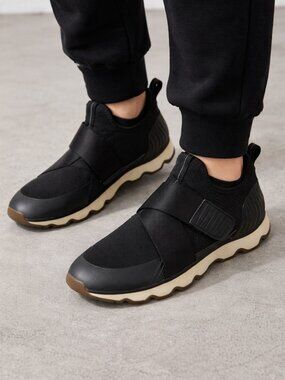 New Sorel Kinetic Sneaker, Women’s, black Low Top Size 9.5